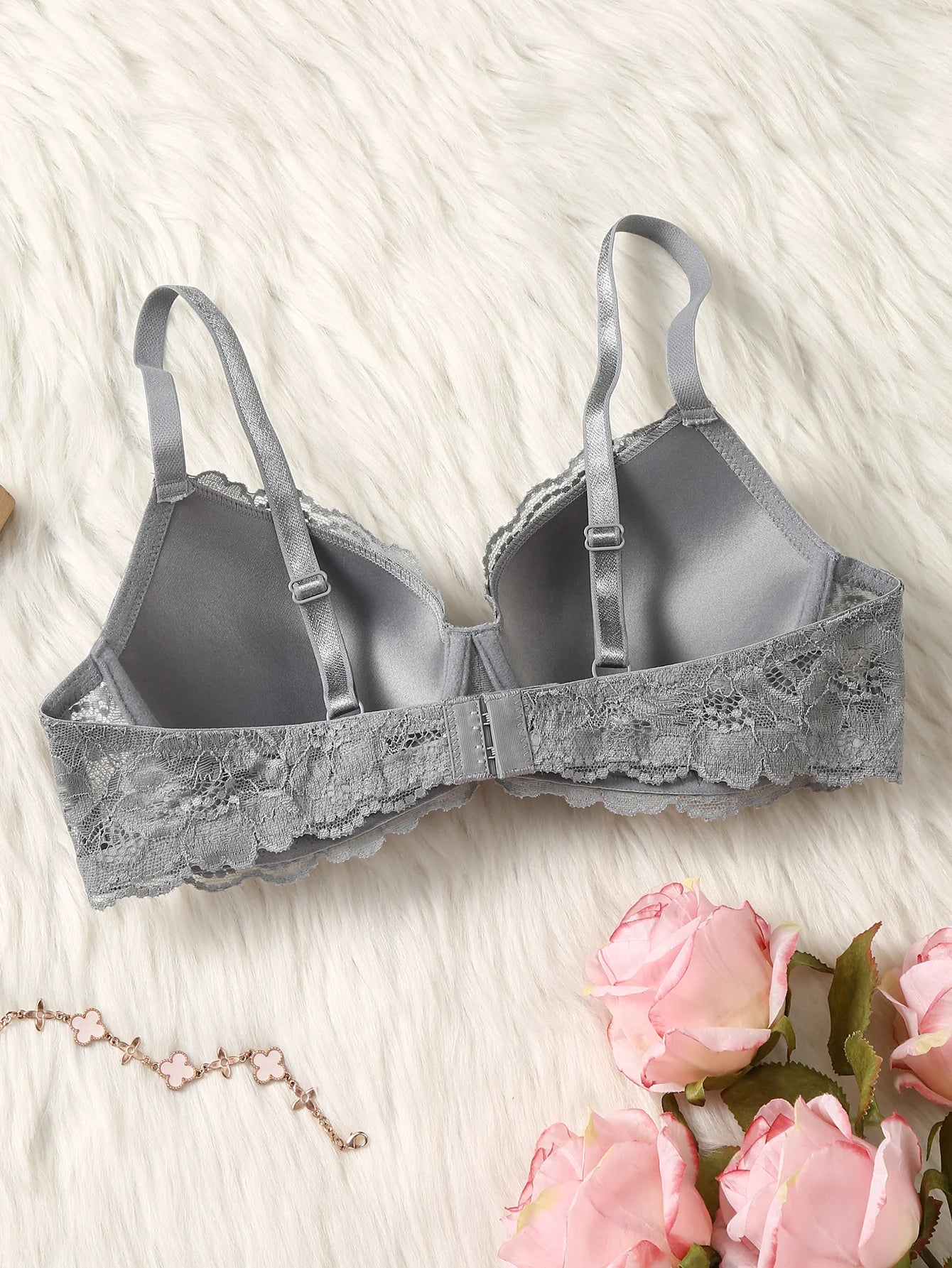 INTIMO SECRETS Women’s Sexy Lace Underwire Bra – 3/4 Cup, Support & Gather