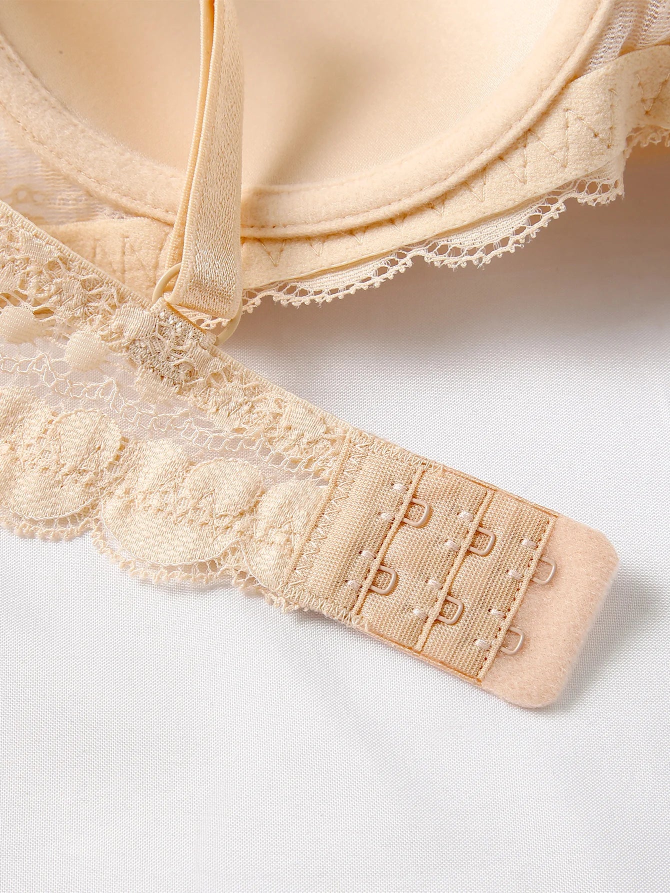 INTIMO SECRETS Women’s Sexy Lace Breathable Bra Steel Ring Top Support B C D Cups