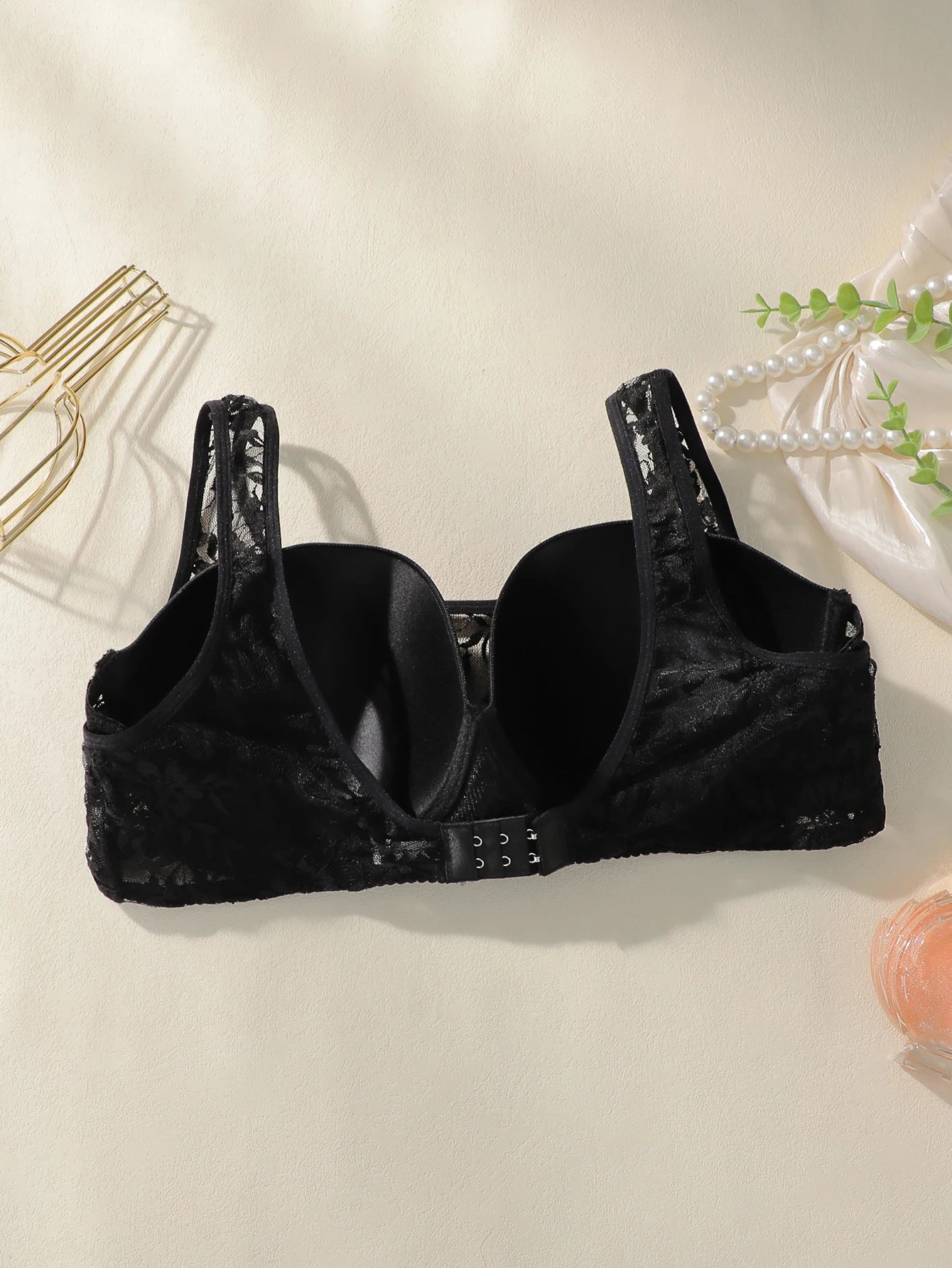 INTIMO SECRETS Embroidered Lace Plus Size Bra – Steel Rim Push-Up Vest Style