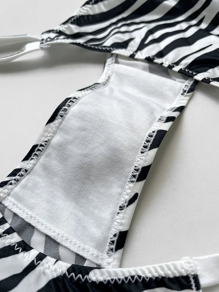 INTIMO SECRETS Rhinestone Thongs – Sexy Low-Waist G-String Underwear for Women S-XL