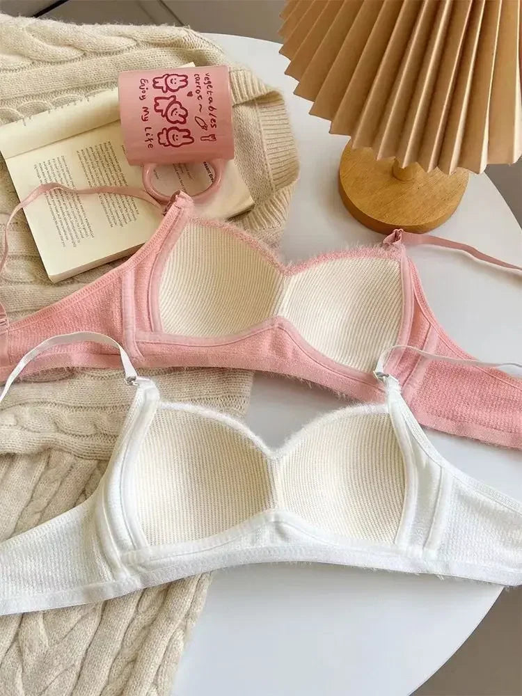 INTIMO SECRETS Hot Girl Furry Bra – Comfortable Japanese-Style Back Design