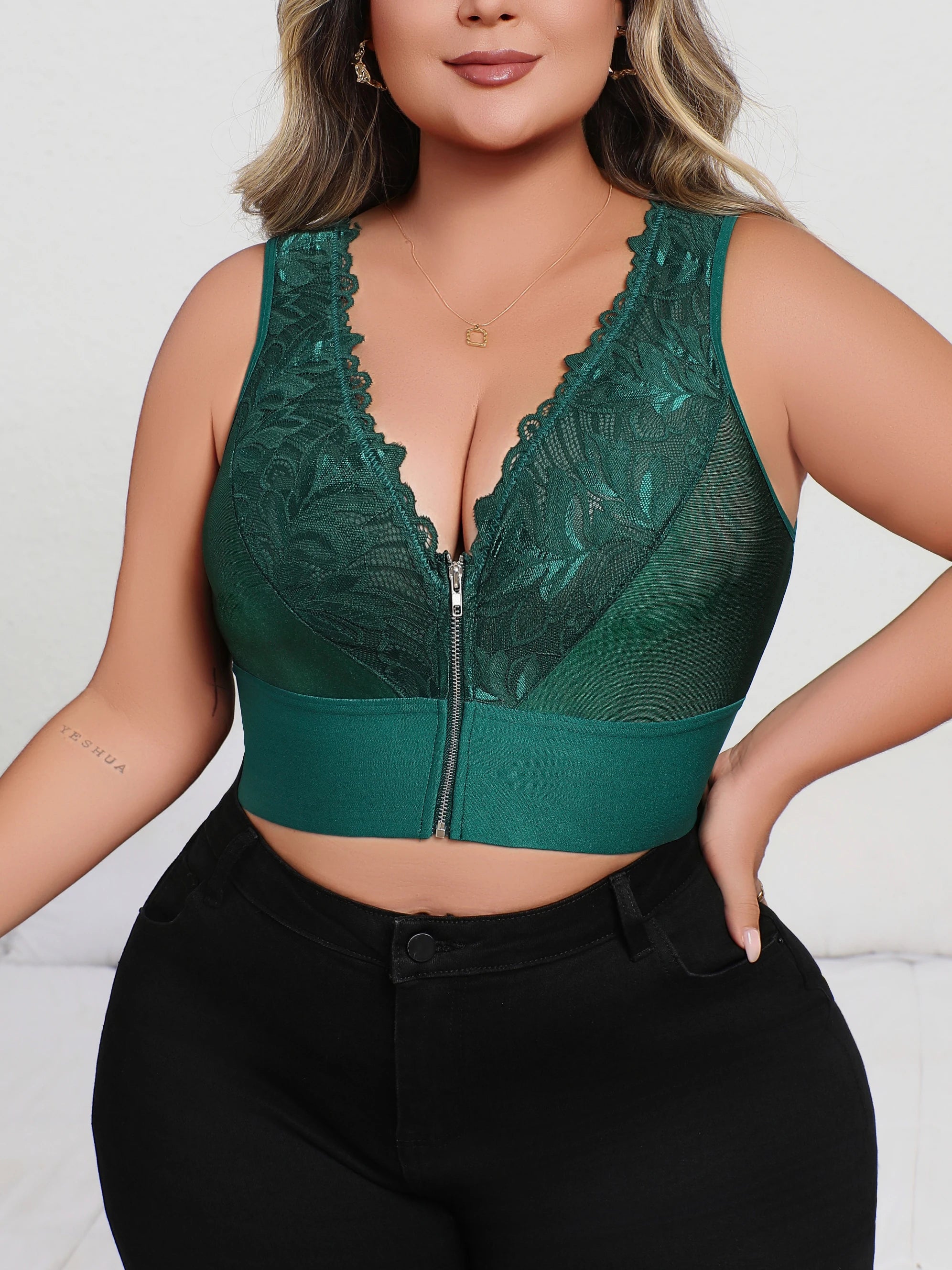 INTIMO SECRETS Plus Size Plunge Push-Up Bra – Dark Green Front-Zip Lingerie
