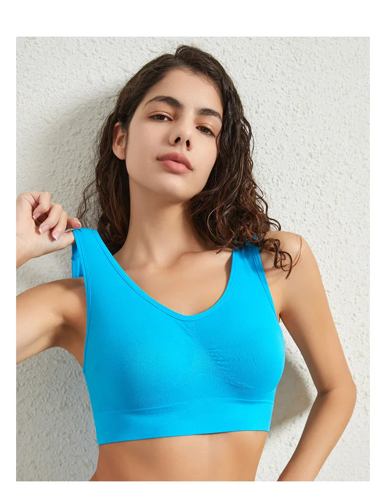 INTIMO SECRETS Women’s Large-Size Seamless Sports Bra – Removable Pad Yoga Vest