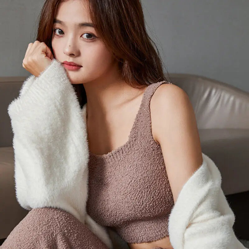 INTIMO SECRETS Winter Warm Fleece Bralette – Padded Thermal Crop Top