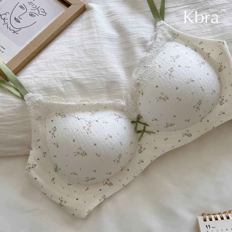 Lace Contrast Floral Print Lingerie for Women, Small Chest Gathering, Seamless and Underwire Bra