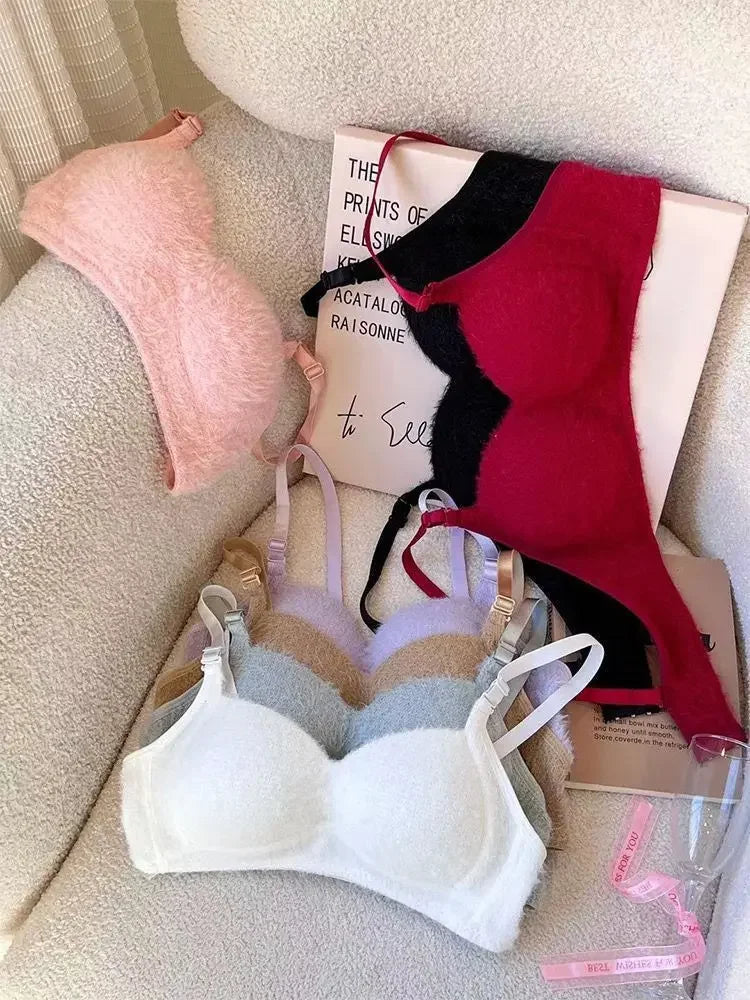 INTIMO SECRETS Hot Girl Furry Bra – Comfortable Japanese-Style Back Design