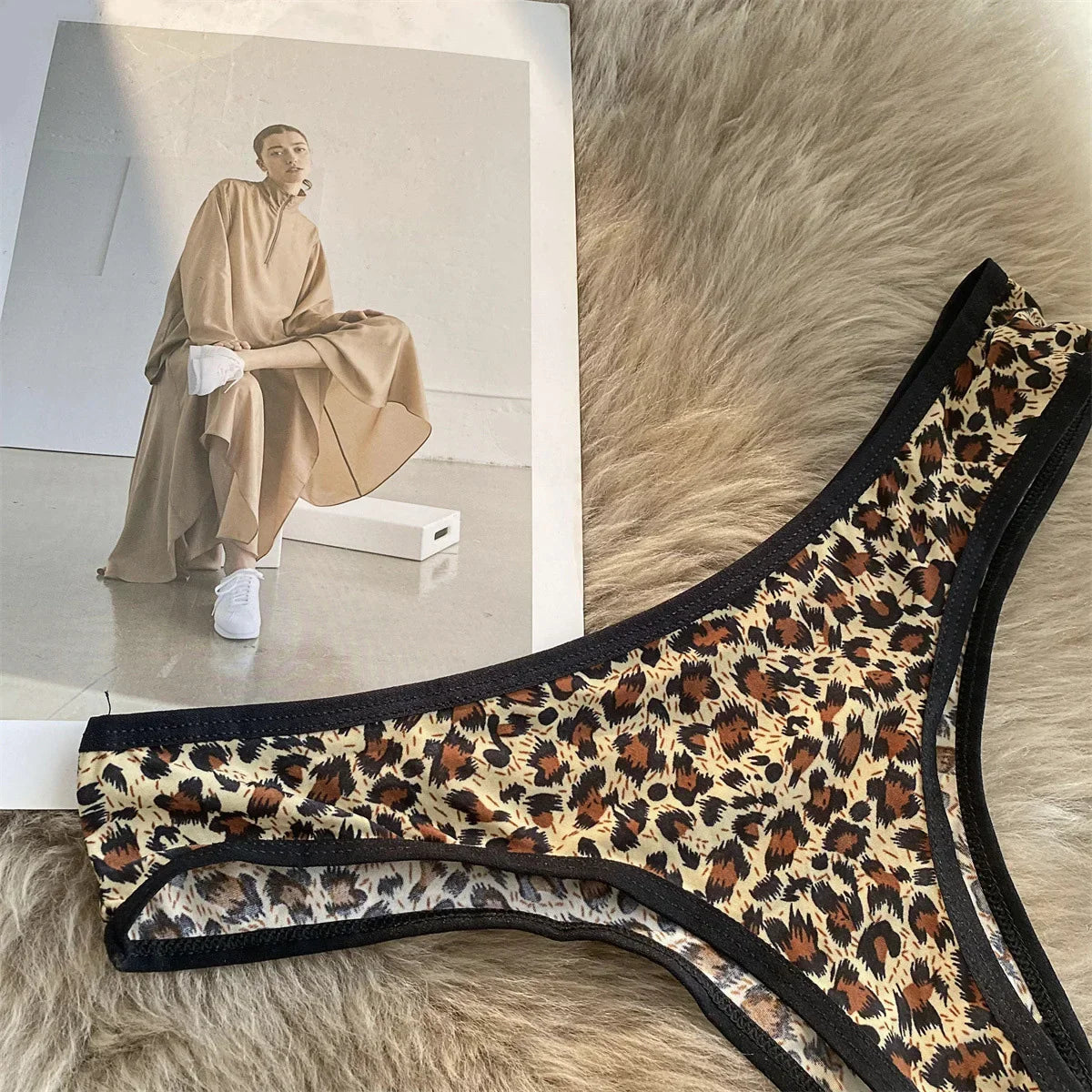 INTIMO SECRETS Women’s Leopard-Print Thong – Low-Waist Ice Silk Seamless G-String Panties