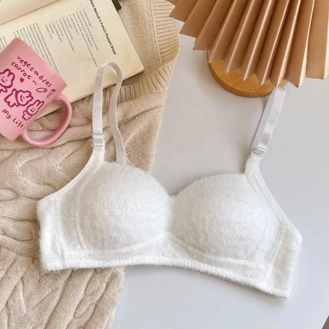 INTIMO SECRETS Hot Girl Furry Bra – Comfortable Japanese-Style Back Design