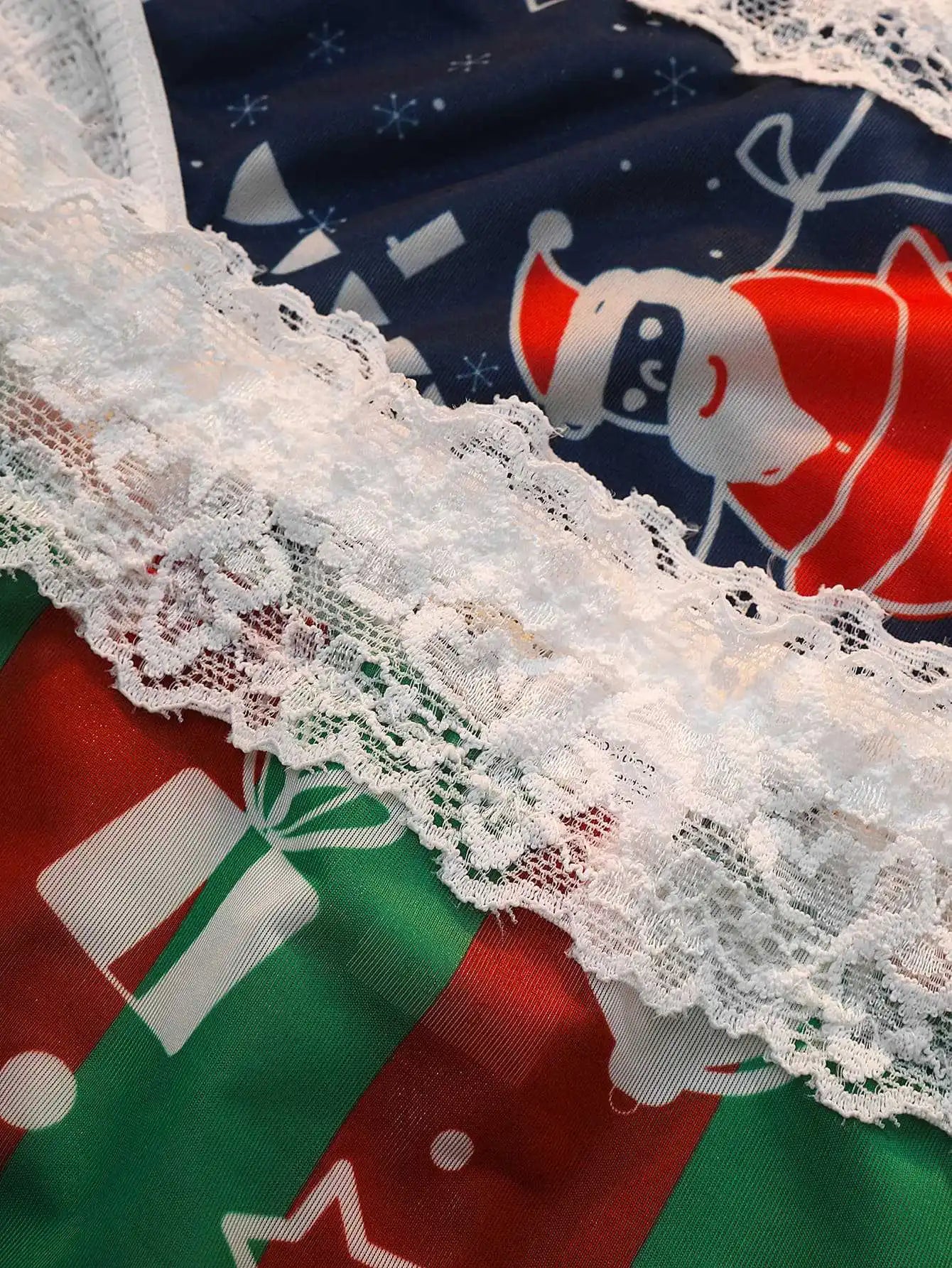 INTIMO SECRETS Sexy Christmas Print G-String – Festive Lace Thong & Breathable Soft Holiday Lingerie