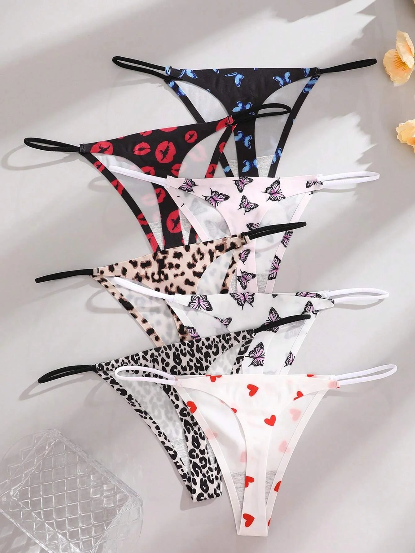 INTIMO SECRETS 7-Pack Seamless Low-Waist Thong Panties for Women