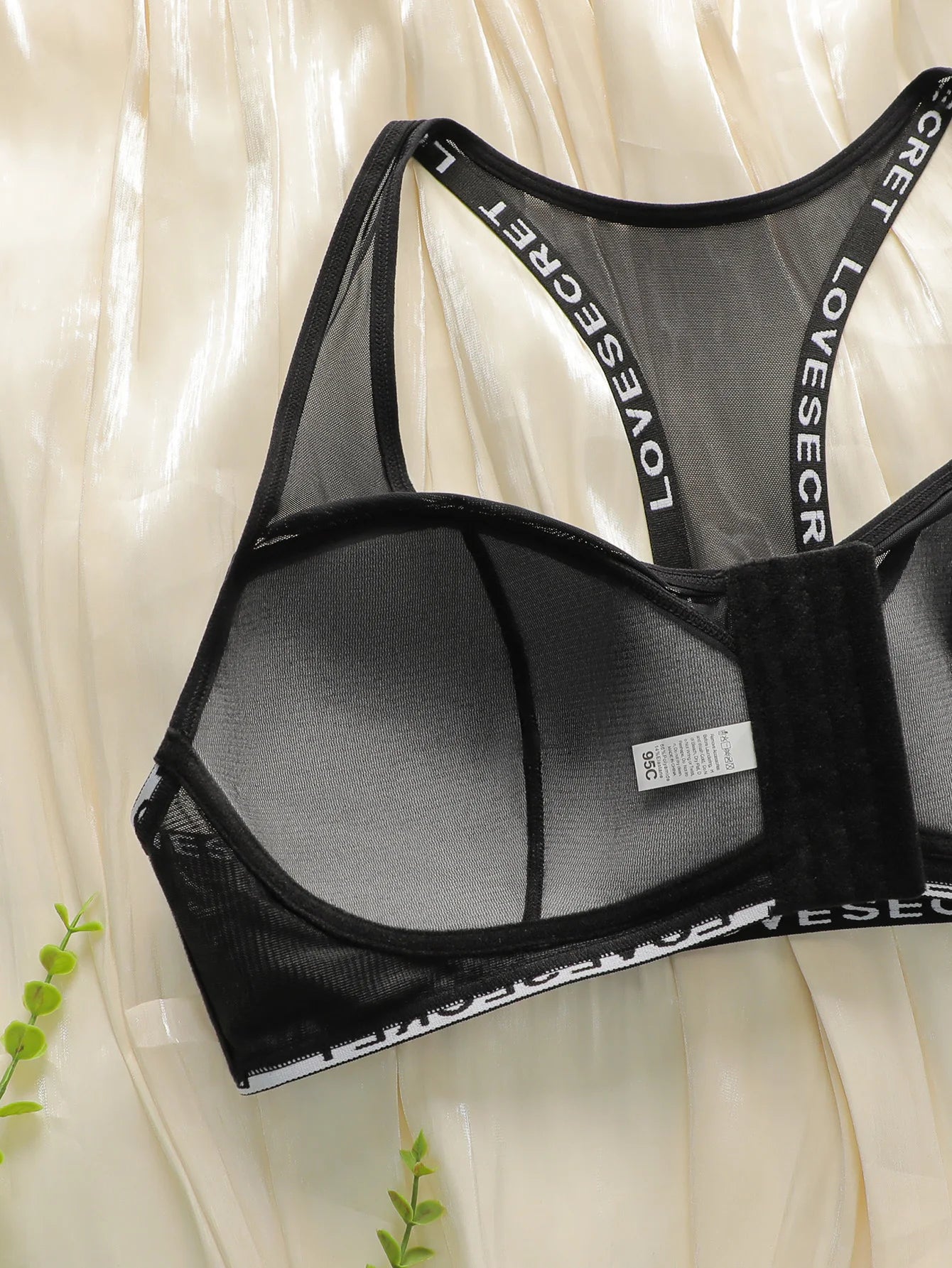 INTIMO SECRETS Plus Size Front Closure Bra – Wireless Full Coverage Minimizer