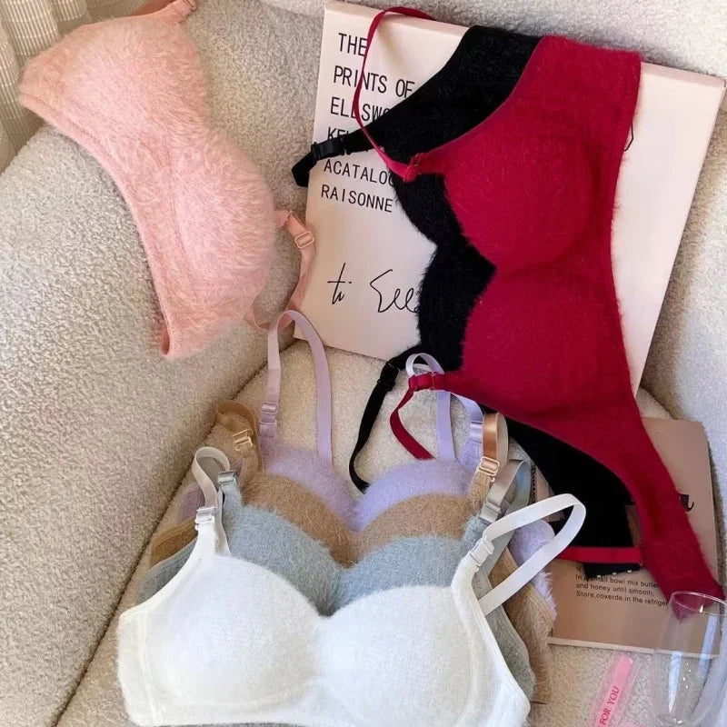 INTIMO SECRETS Hot Girl Furry Bra – Comfortable Japanese-Style Back Design