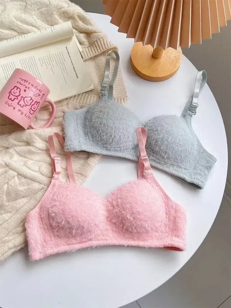 INTIMO SECRETS Hot Girl Furry Bra – Comfortable Japanese-Style Back Design